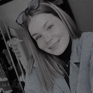 Leonore, un spécialiste des réseaux sociaux à Clermont-Ferrand