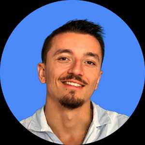 Cédric, un expert en webmastering à Tournon-sur-Rhône