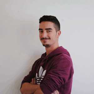 Luc, un développeur d'application mobile à Castres