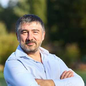 Jean, un expert en hébergement de site à Antibes