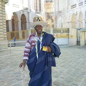 Grand Maitre Marabout D’Afrique , un gestionnaire de réseaux sociaux à Corte