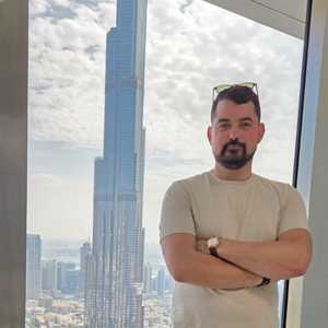 Cédric, un programmeur web à Lorient