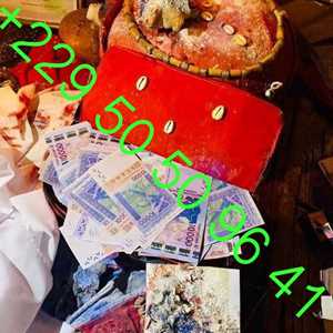 BIEN AUTHENTIQUE PORTE- MONNAI MAGIQUE +229 01 50 50 96 41 VRAI PORTEFEUILLE MAGIQUEEN DOLLARS, un consultant Adwords à Paris 3ème